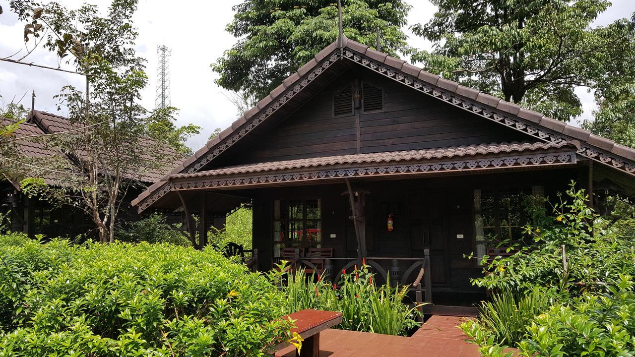 Montania Lifestyle Hotel Khao Sok National Park Экстерьер фото